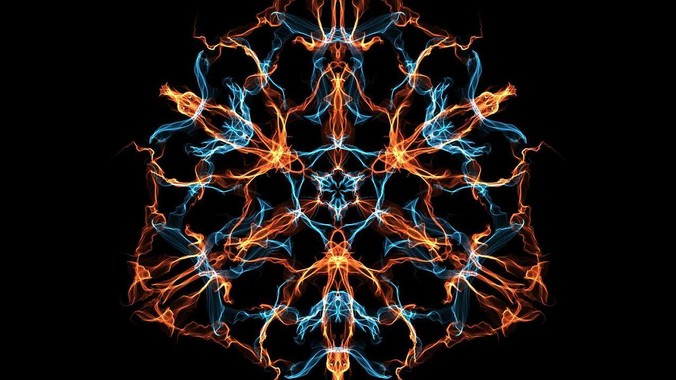 作为一个iOS开发者，应该继续钻研SwiftUI还是尝试接触Flutter了呢？